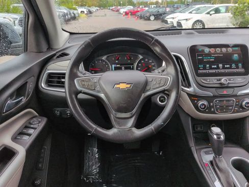 Used 2018 Chevrolet Equinox Premier AWD/4WD image 15