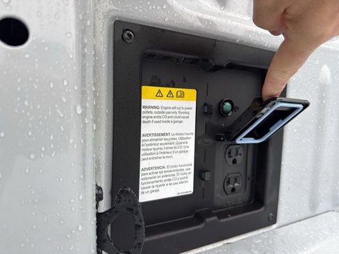 New 2025 Ford F150 Platinum image 8