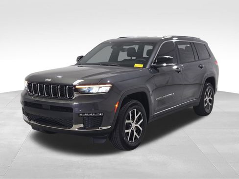 Certified 2024 Jeep Grand Cherokee L Limited w/ Trailer Tow Package AWD/4WD image 24