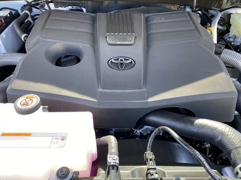 New 2026 Toyota Tundra SR5 AWD/4WD image 10