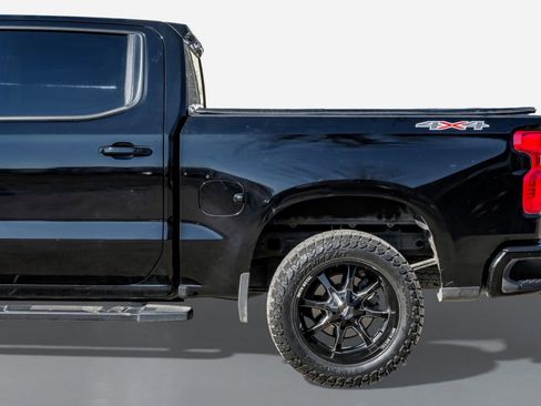 Used 2019 Chevrolet Silverado 1500 LT image 11