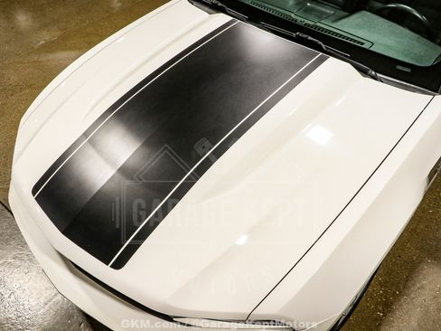 Used 2010 Ford Mustang GT RWD image 24