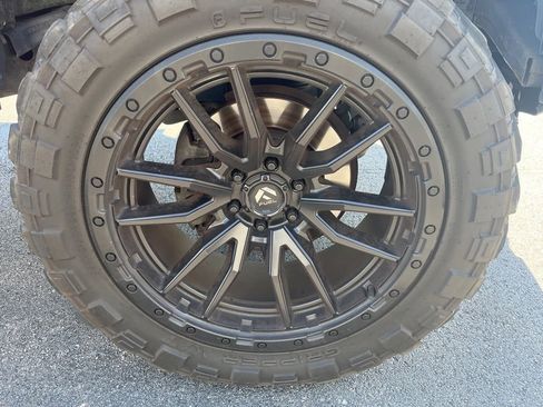 Used 2016 Ford F150 XLT w/ Equipment Group 302A Luxury AWD/4WD image 5