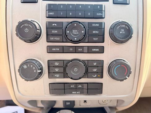 Used 2012 Ford Escape XLT AWD/4WD image 13