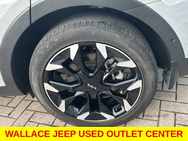Used 2024 Kia Sorento SX FWD image 12