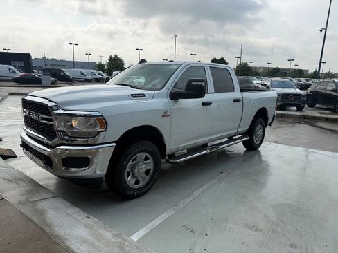 Used 2024 RAM 3500 Tradesman w/ Chrome Appearance Group AWD/4WD image 1