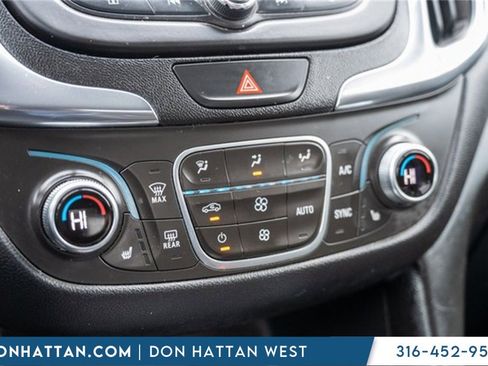 Used 2018 Chevrolet Equinox LT image 10