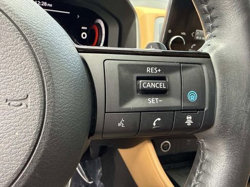Used 2023 Nissan Rogue Platinum w/ Platinum Premium Package FWD image 38