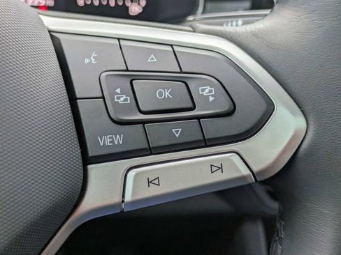 Certified 2025 Volkswagen Jetta SE FWD image 27