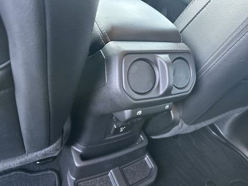 Certified 2022 Jeep Wrangler Unlimited Sahara w/ Cold Weather Group image 27