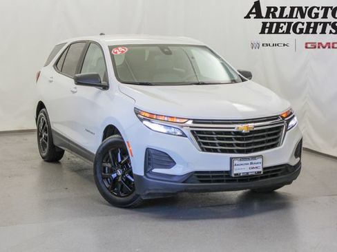 Used 2024 Chevrolet Equinox LS w/ LS Convenience Package FWD image 1