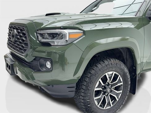 Used 2021 Toyota Tacoma TRD Sport image 6