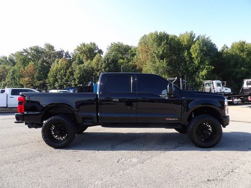 Used 2024 Ford F350 Lariat w/ Lariat Ultimate Package AWD/4WD image 9