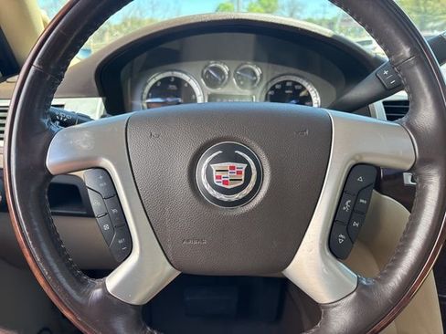 Used 2014 Cadillac Escalade ESV Premium AWD/4WD image 28