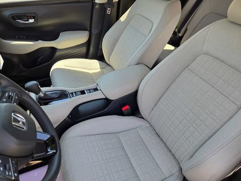 New 2027 Honda HR-V LX image 18