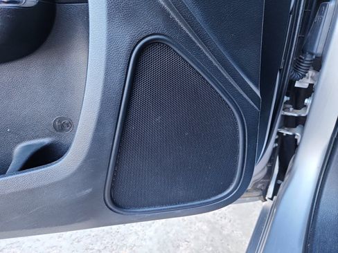 Used 2013 Dodge Charger SE image 27