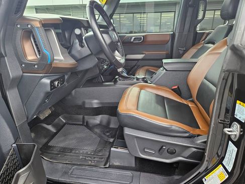 Used 2023 Ford Bronco Outer Banks w/ Sasquatch Package AWD/4WD image 14