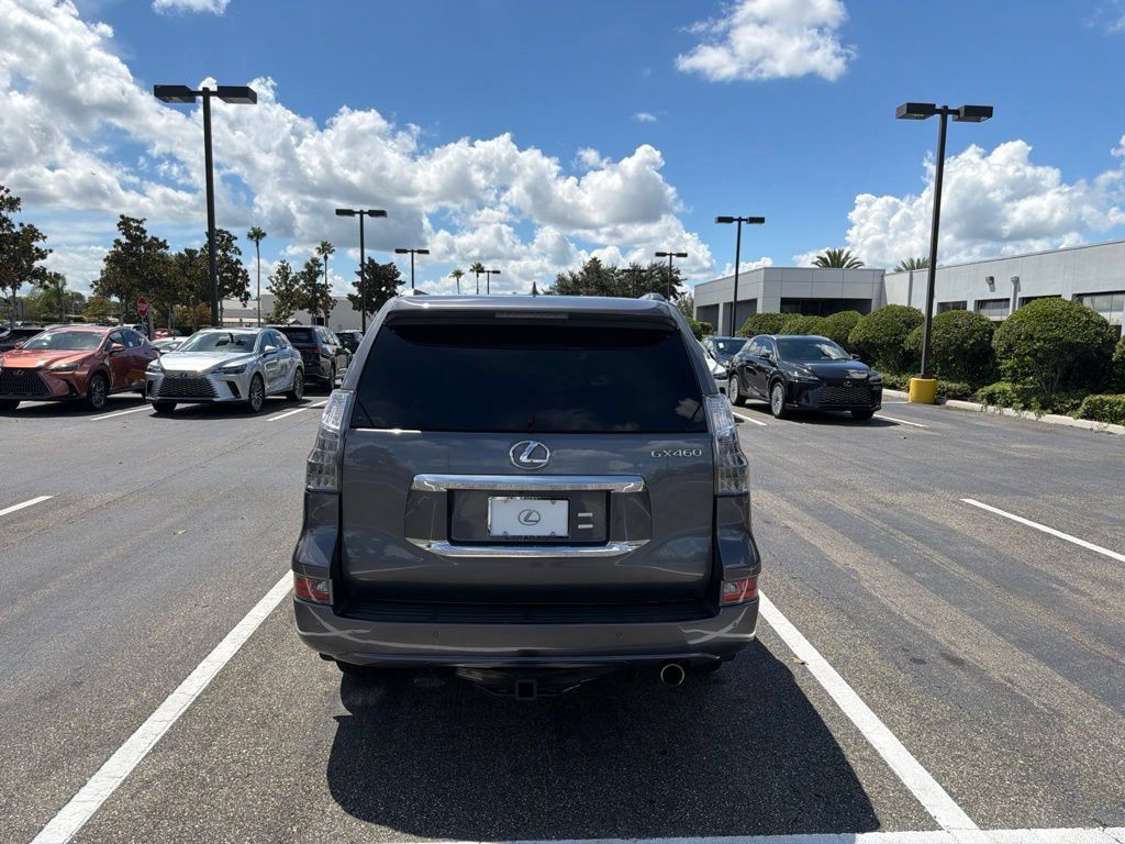 Used 2018 Lexus GX 460 Premium w/ Premium Package AWD/4WD image 7