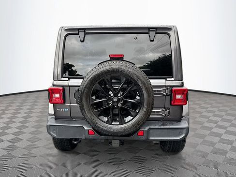 Used 2021 Jeep Wrangler Unlimited Sahara w/ Cold Weather Group AWD/4WD image 7