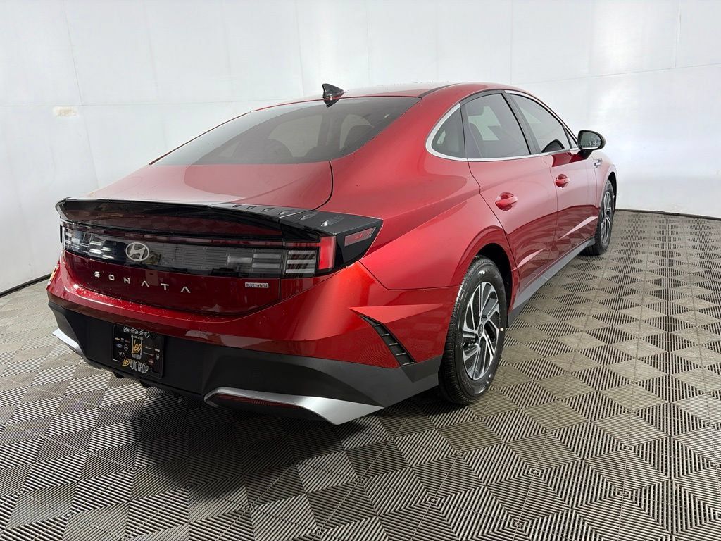 New 2026 Hyundai Sonata Blue FWD image 8
