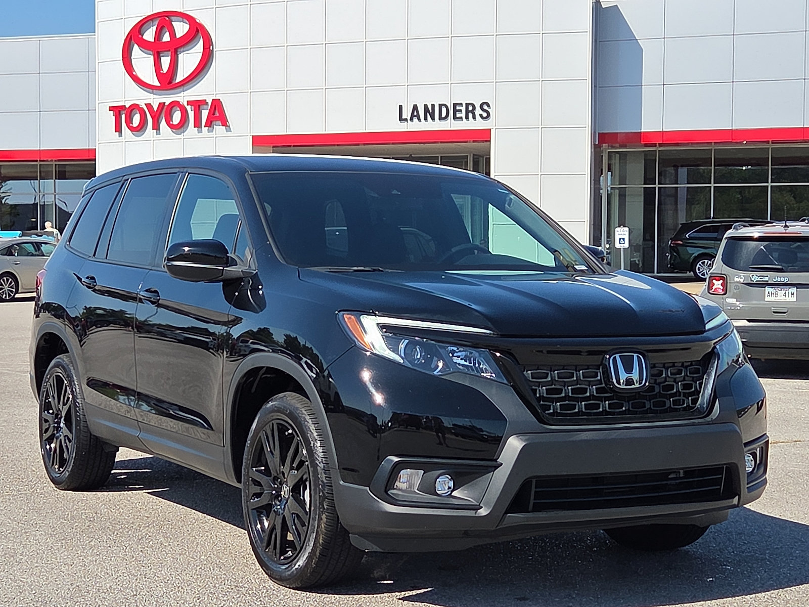 Used 2021 Honda Passport Sport image 1