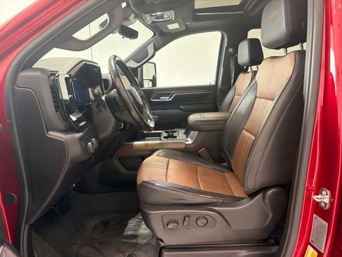 Certified 2024 Chevrolet Silverado 2500 High Country w/ High Country Premium Package AWD/4WD image 15