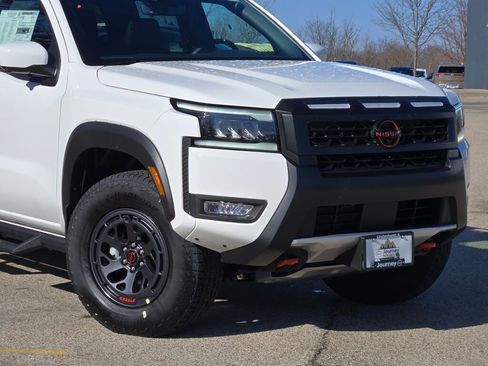 New 2026 Nissan Frontier PRO-4X w/ Pro Premium Package AWD/4WD image 2