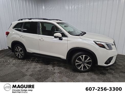 Used 2022 Subaru Forester Limited AWD/4WD image 1