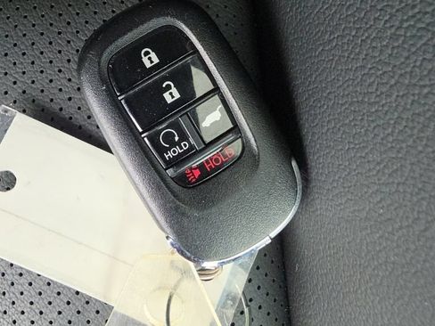 Used 2025 Honda HR-V EX-L image 32
