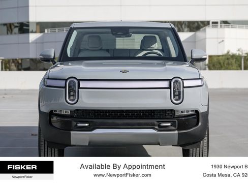 Used 2024 Rivian R1T Adventure image 6