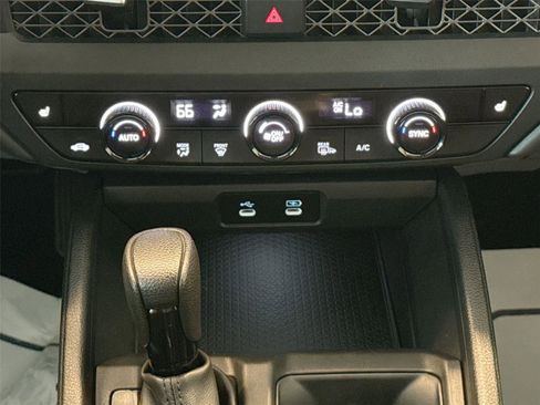 Used 2023 Honda Accord EX image 17