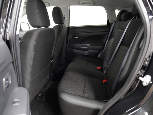 Used 2025 Mitsubishi Outlander Sport AWD image 5