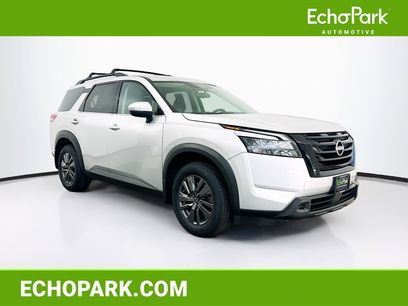 Used 2023 Nissan Pathfinder SV w/ SV Premium Package