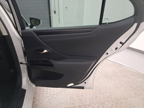 Certified 2023 Lexus ES 250 ES 250 w/ Premium Package image 31