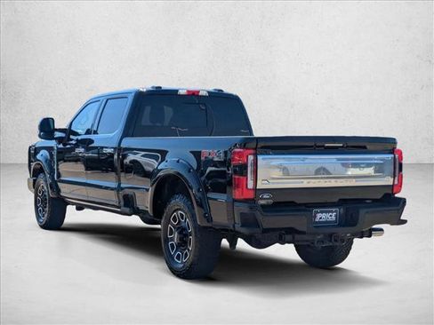 Used 2024 Ford F350 Platinum w/ FX4 Off-Road Package image 7