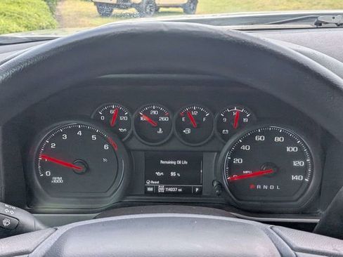 Used 2021 Chevrolet Silverado 1500 Custom Trail Boss AWD/4WD image 26