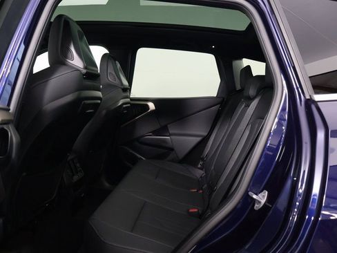 Used 2025 BMW X3 xDrive30i w/ Convenience Package image 11