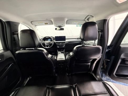 Used 2025 Ford Escape Platinum AWD/4WD image 32