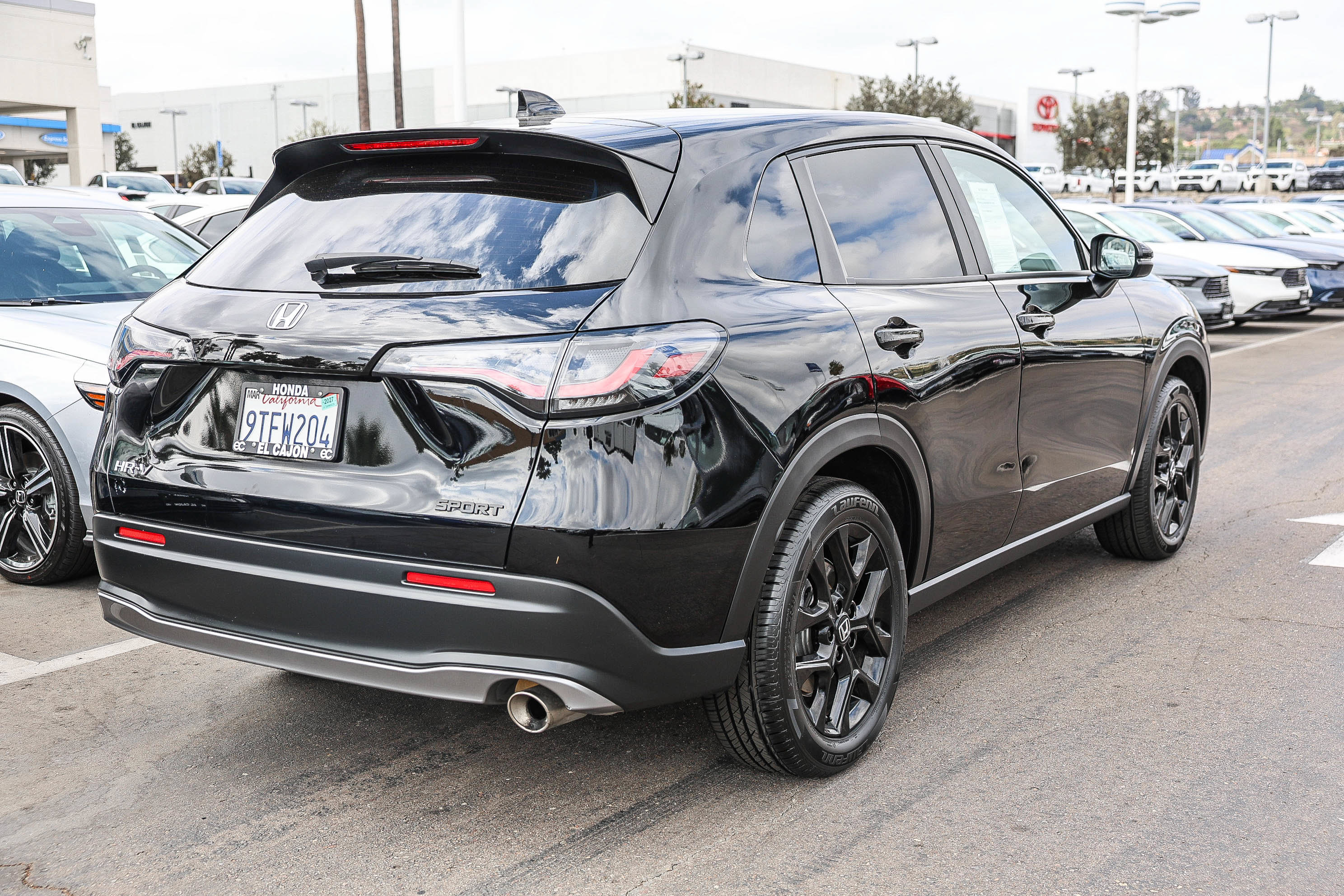 Certified 2025 Honda HR-V Sport image 23