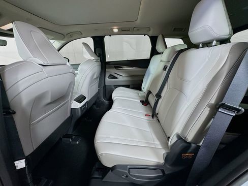 Certified 2026 INFINITI QX60 Luxe w/ Cargo Package image 31