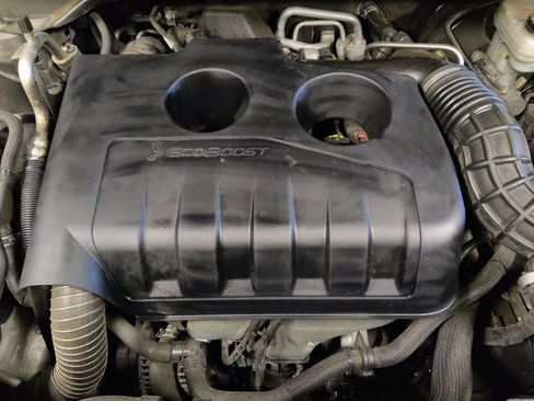 Used 2017 Ford Explorer XLT w/ Equipment Group 202A image 30