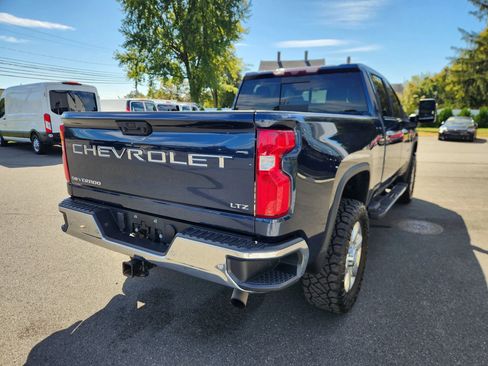 Used 2020 Chevrolet Silverado 2500 LTZ w/ LTZ Plus Package image 14