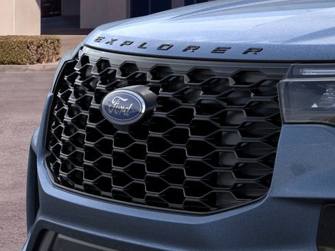 New 2026 Ford Explorer ST-Line w/ ST-Line Street Pack AWD/4WD image 17
