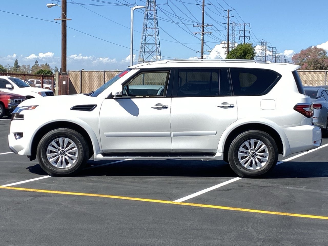 Used 2024 Nissan Armada SV w/ Cargo Package RWD image 3