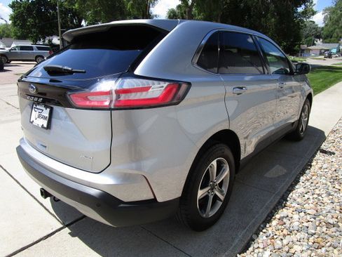 Used 2023 Ford Edge SEL w/ Convenience Package AWD/4WD image 7