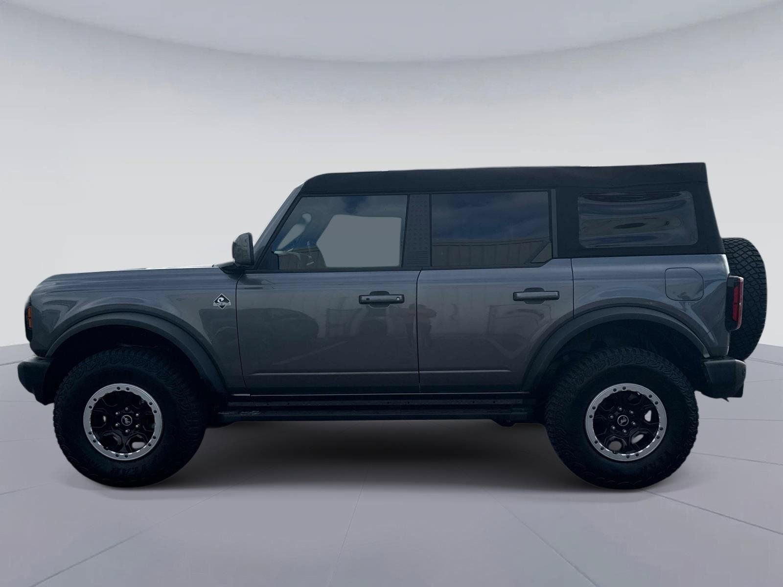 Used 2023 Ford Bronco Outer Banks w/ Sasquatch Package AWD/4WD image 7