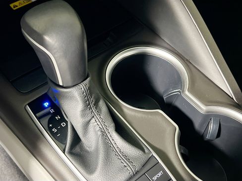 Used 2023 Toyota Camry XLE image 25