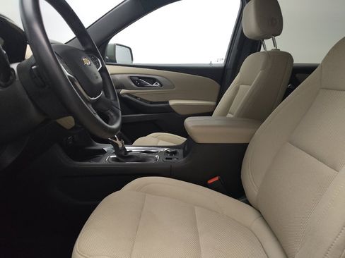 Used 2023 Chevrolet Traverse LT w/ LPO, Floor Liner Package AWD/4WD image 17