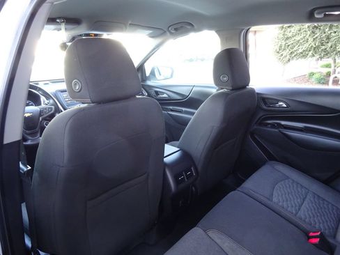 Certified 2018 Chevrolet Equinox LT FWD image 19