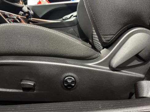 Used 2021 Dodge Challenger GT w/ Blacktop Package image 18